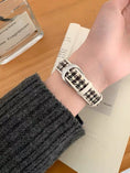 Load image into Gallery viewer, Thin Houndstooth Watch Strap