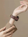 Load image into Gallery viewer, Crazy Horse Side-Stitch Watch Strap